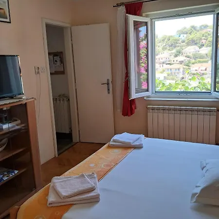 Kat Apartment